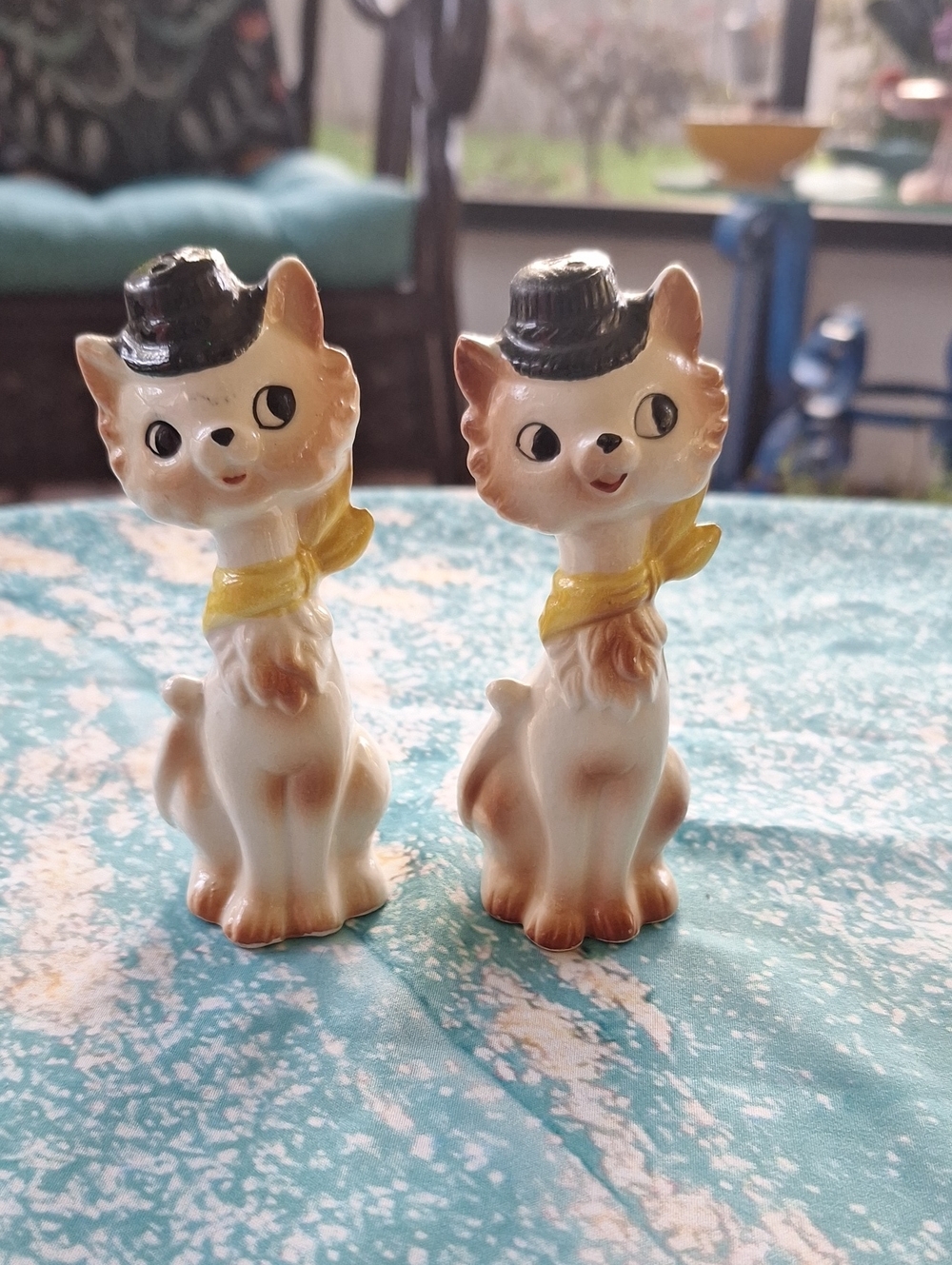 Vintage Ceramic Cat Salt & Pepper Shakers with Black Hats and Yellow Scarves